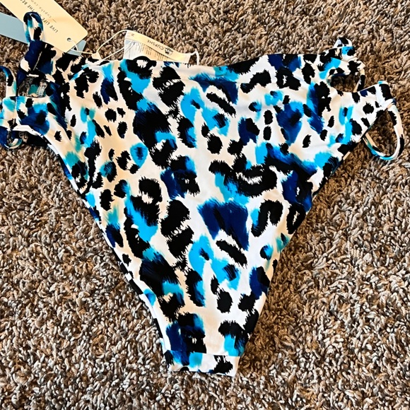 Cupshe - Black twist front & leopard print bikini set; MIXED SIZING (M/L) NWT - Picture 6 of 6